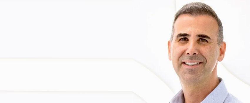 Dr. med. George Velimvasakis - FU Haartransplantation
