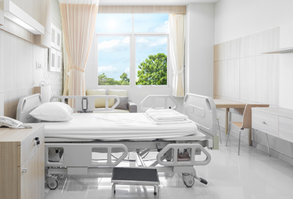 Muss ich nach dem Eingriff in der Klinik bleiben? 