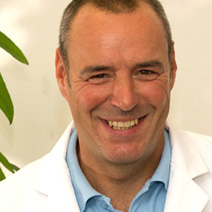 Dr. Patrik Schmelzer