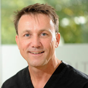 Dr. Holger Osthus